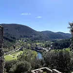 Et Au Milieu Coule Un Ruisseau - Piscine, Jacuzzi Prive, Boulodrome Berlou